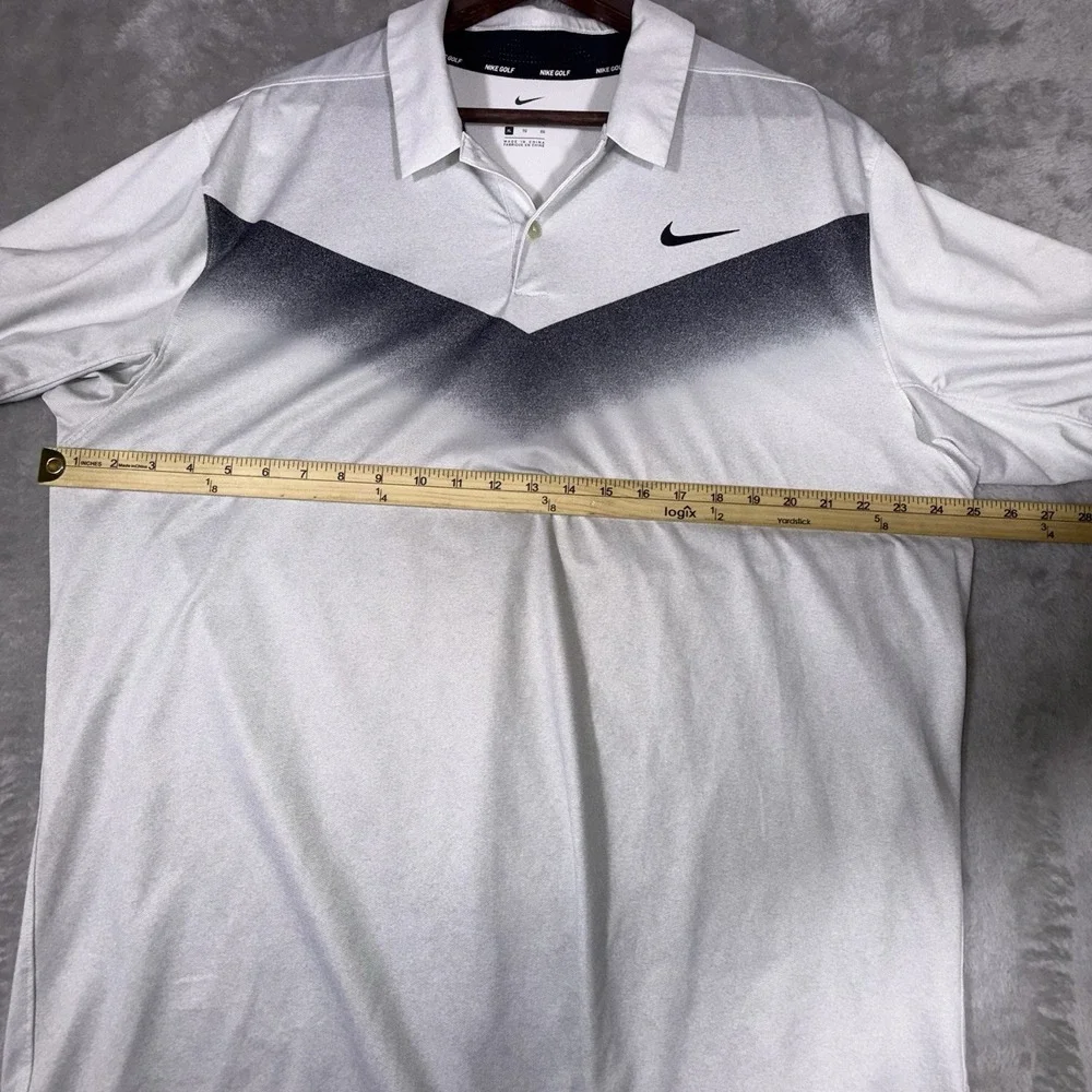 Nike Golf Dri-Fit Polo‎ Chevron Print Light Gray Men's Size X-Large